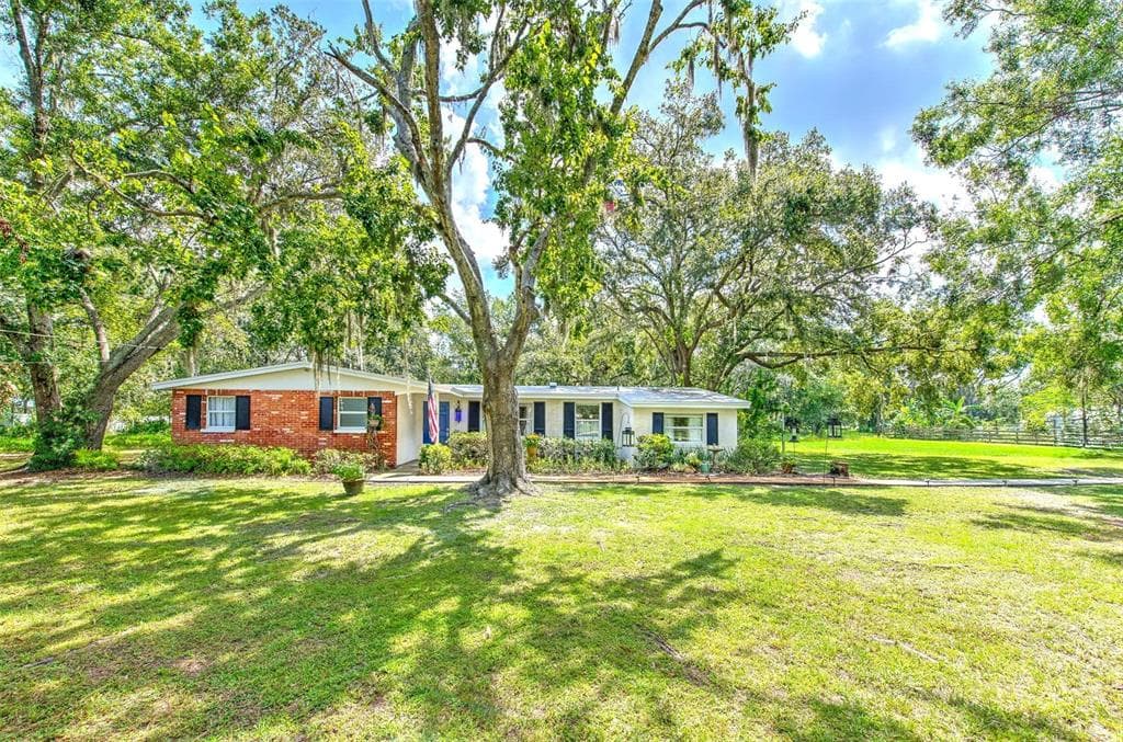 17311 DARBY LANE LUTZ, FL 33558