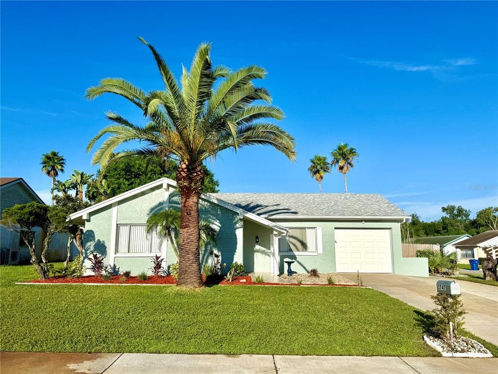 3747 PINEHURST DRIVE HOLIDAY, FL 34691