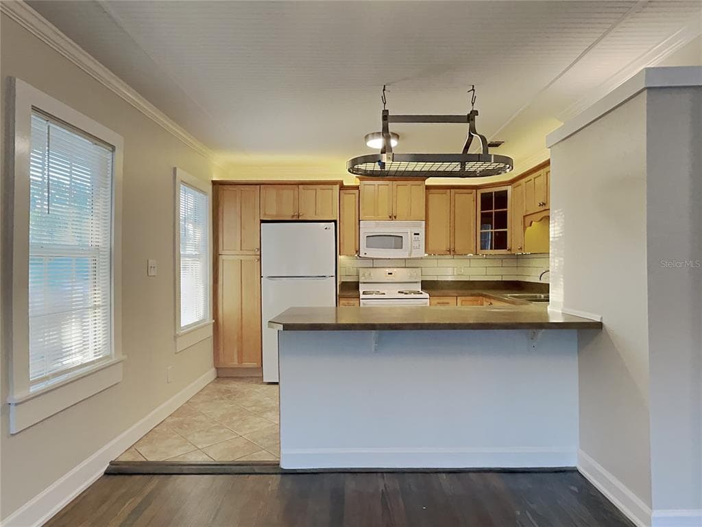 4810 2ND AVENUE N UNIT F ST PETERSBURG, FL 33713