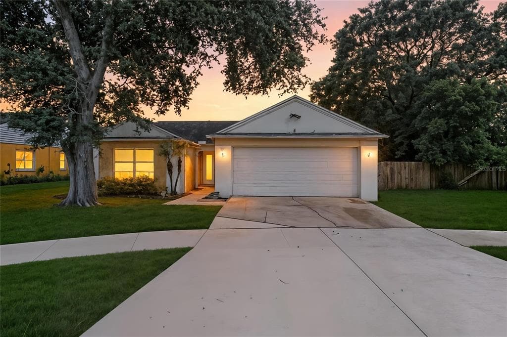 6125 MORNINGDALE AVENUE LAKELAND, FL 33813