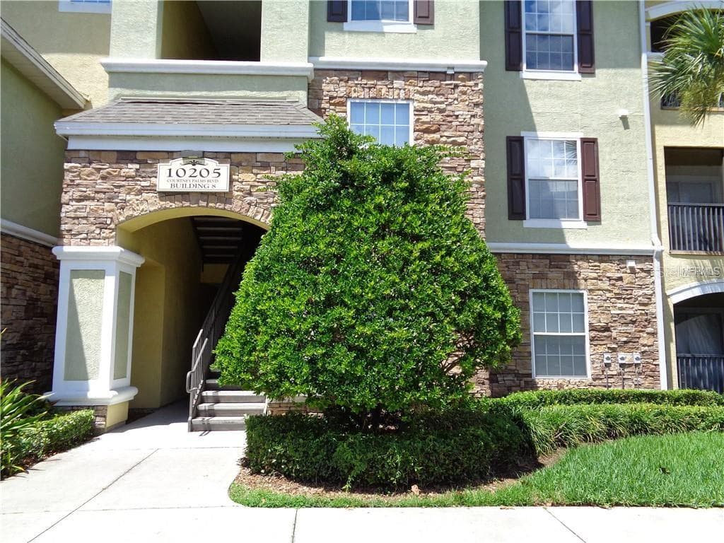 10205 COURTNEY PALMS BOULEVARD UNIT 204 TAMPA, FL 33619