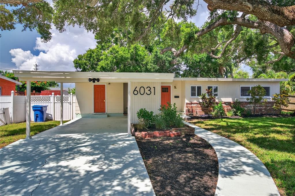 6031 HIGHLAND STREET S ST PETERSBURG, FL 33705