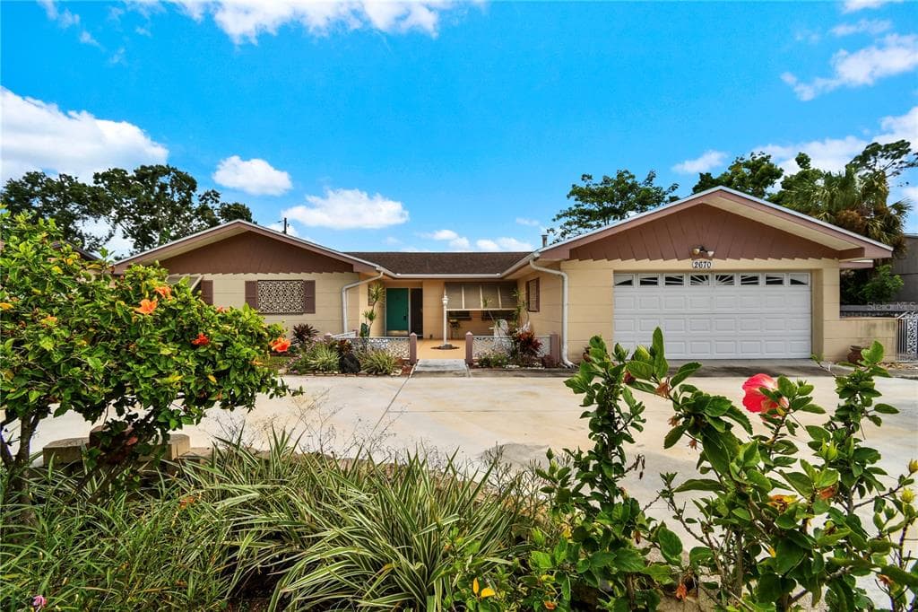 2670 PINELLAS POINT DRIVE S ST PETERSBURG, FL 33712