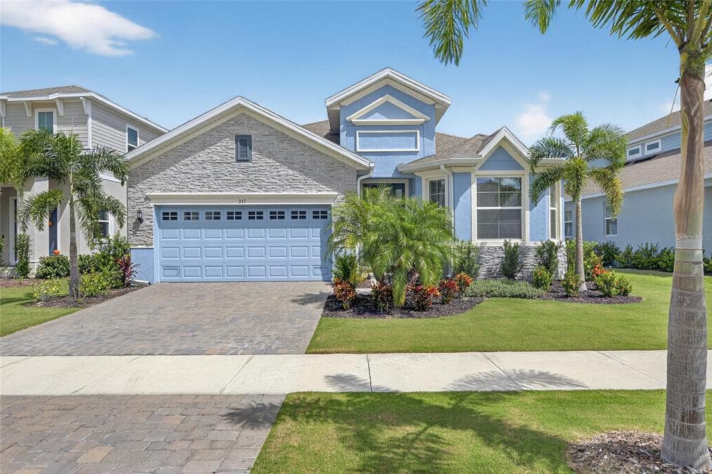 977 SIGNET DRIVE APOLLO BEACH, FL 33572