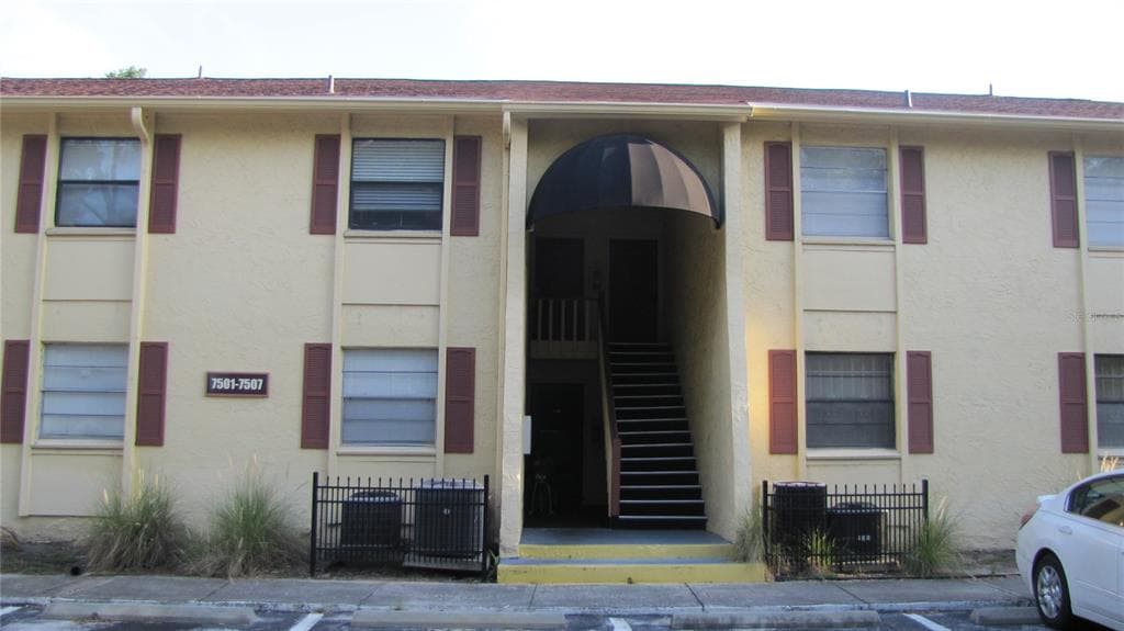 7503 ABONADO ROAD UNIT 7503 TAMPA, FL 33615