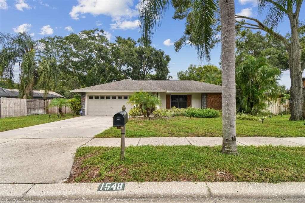 1548 FOXBORO DRIVE PALM HARBOR, FL 34683