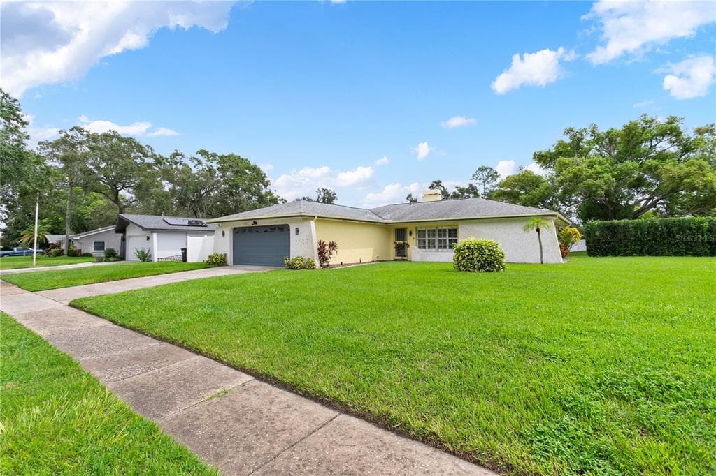 2813 MEADOW WOOD DRIVE CLEARWATER, FL 33761