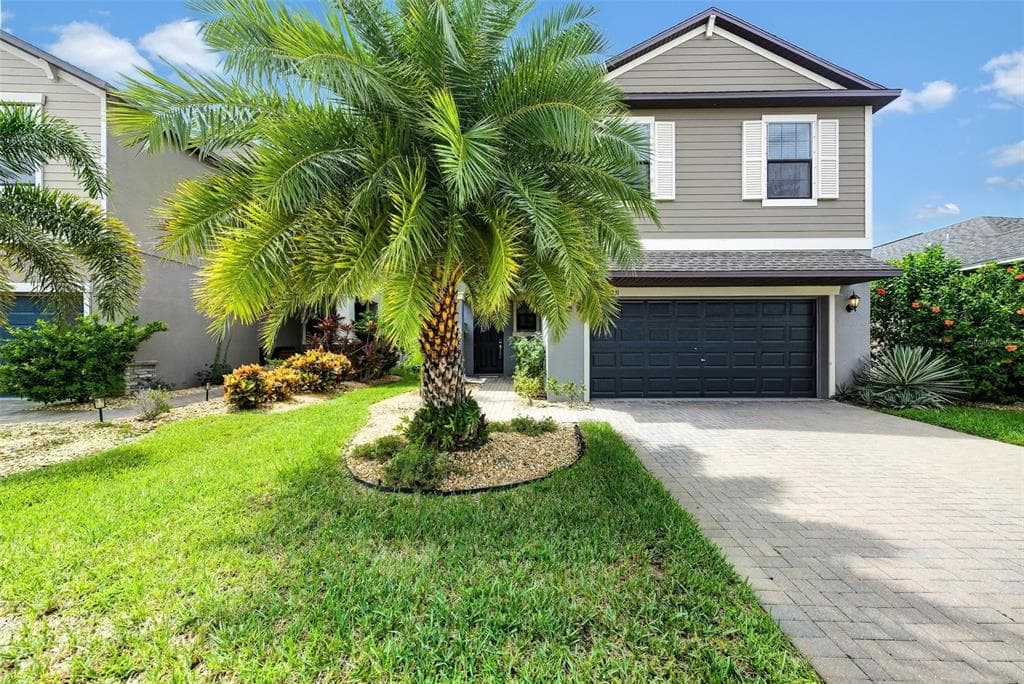 10031 SAGE CREEK DRIVE SUN CITY CENTER, FL 33573