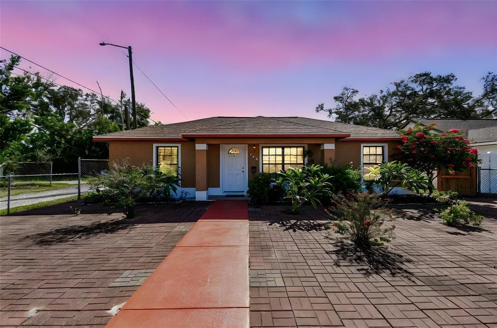 460 48TH STREET S ST PETERSBURG, FL 33711