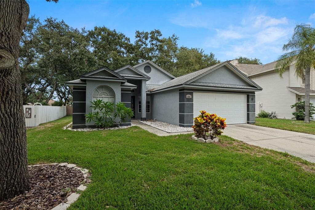 3261 MONTROSE CIRCLE PALM HARBOR, FL 34684