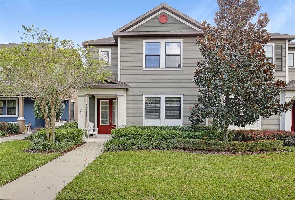 5810 VILLAGE CENTER DRIVE LITHIA, FL 33547