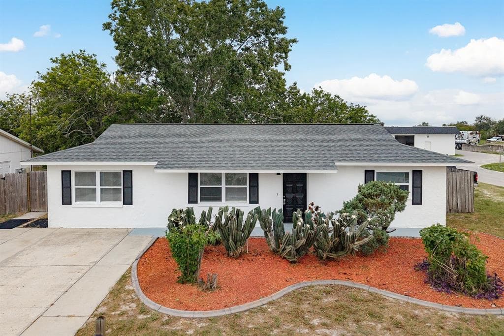 2333 CHATLIN ROAD HOLIDAY, FL 34691