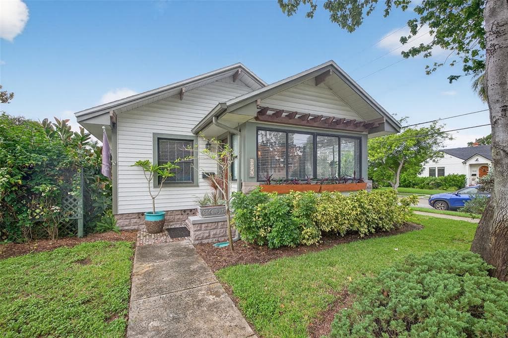 1146 17TH AVENUE N ST PETERSBURG, FL 33704