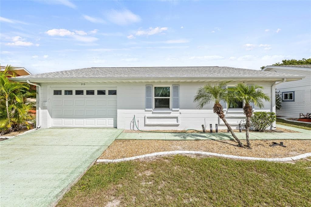 213 GENET COURT SUN CITY CENTER, FL 33573