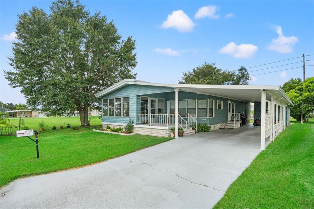 5645 LORETTA COURT ZEPHYRHILLS, FL 33542