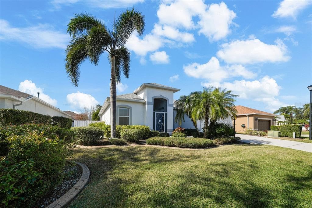 10038 REAGAN DAIRY TRAIL BRADENTON, FL 34212