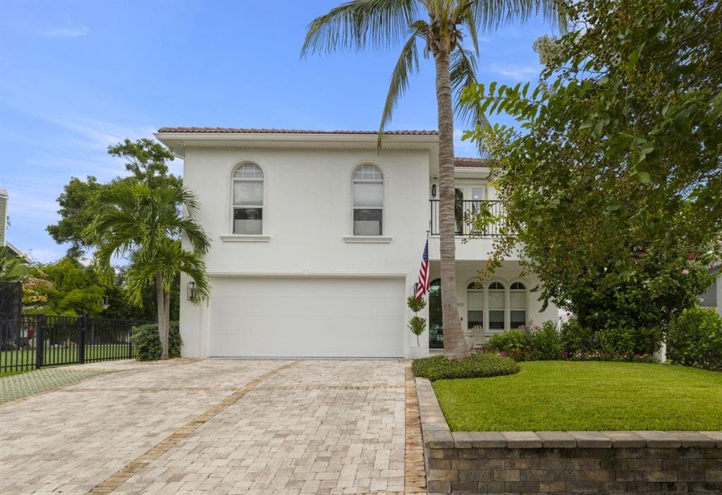 3903 W TACON STREET TAMPA, FL 33629
