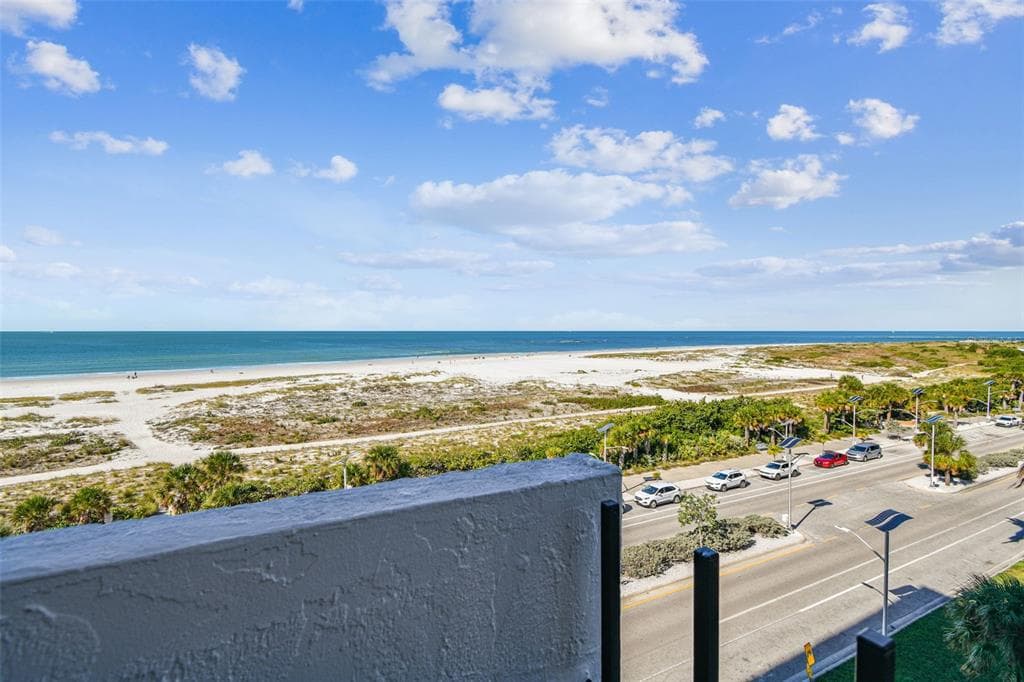 101 BENJAMIN FRANKLIN DRIVE UNIT 61 SARASOTA, FL 34236