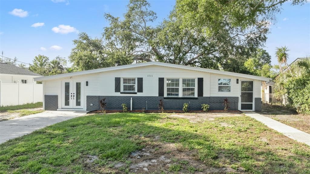 8703 DRIFTWOOD DRIVE TAMPA, FL 33615