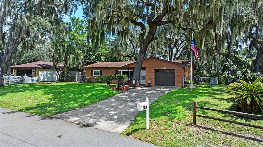9104 E AQUA VISTA DRIVE INVERNESS, FL 34450