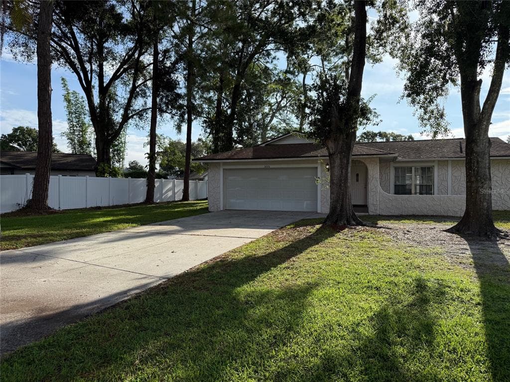 3220 BEA COURT LAND O LAKES, FL 34639