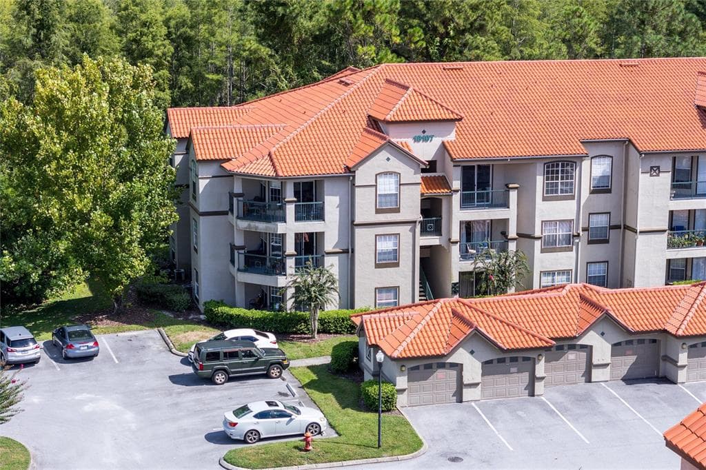18107 PEREGRINES PERCH PLACE UNIT 212 LUTZ, FL 33558
