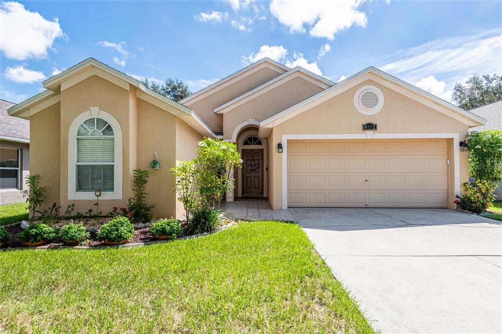 9852 LAUREL LEDGE DRIVE RIVERVIEW, FL 33569