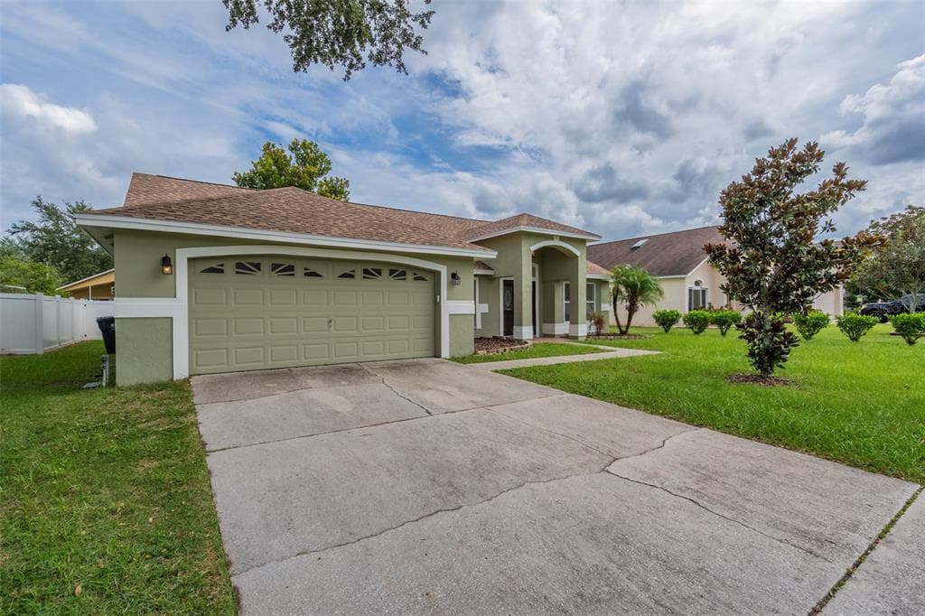 1910 LEICHESTER STREET VALRICO, FL 33594