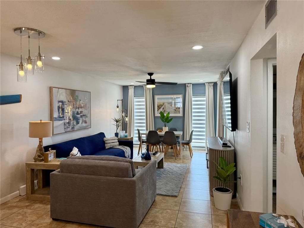 7003 SUNSET WAY UNIT 9 ST PETE BEACH, FL 33706
