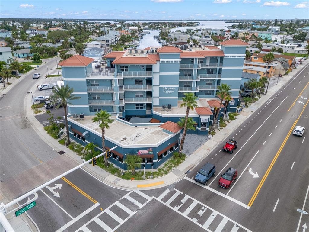 13999 GULF BOULEVARD UNIT 304