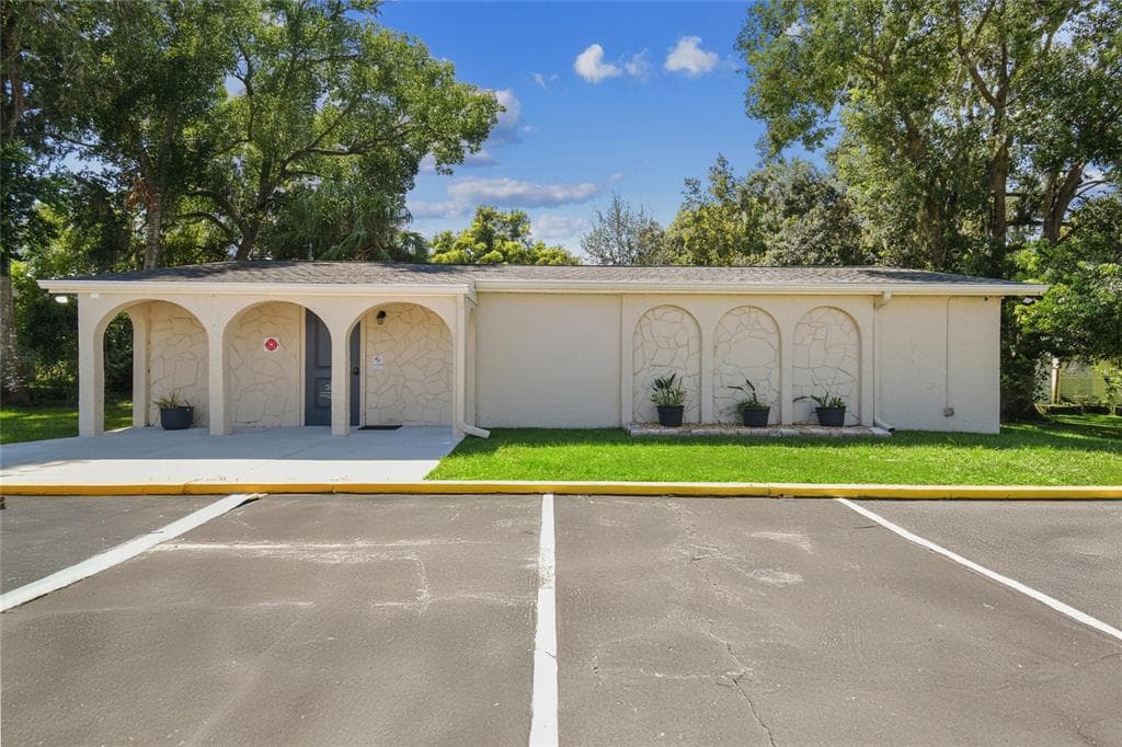 5445 6TH STREET ZEPHYRHILLS, FL 33542