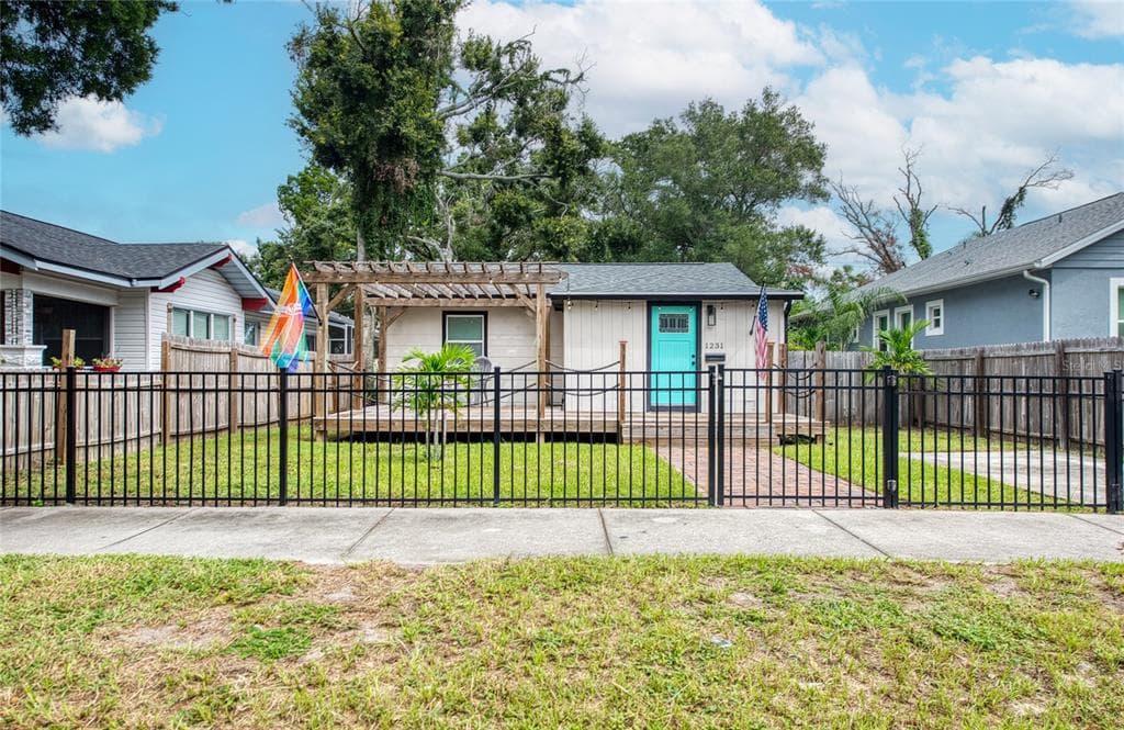 1231 12TH AVENUE S ST PETERSBURG, FL 33705
