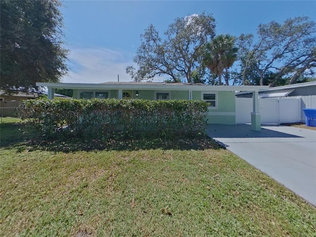 2474 17TH AVENUE N ST PETERSBURG, FL 33713