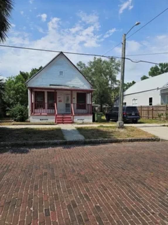 1935 W UNION STREET