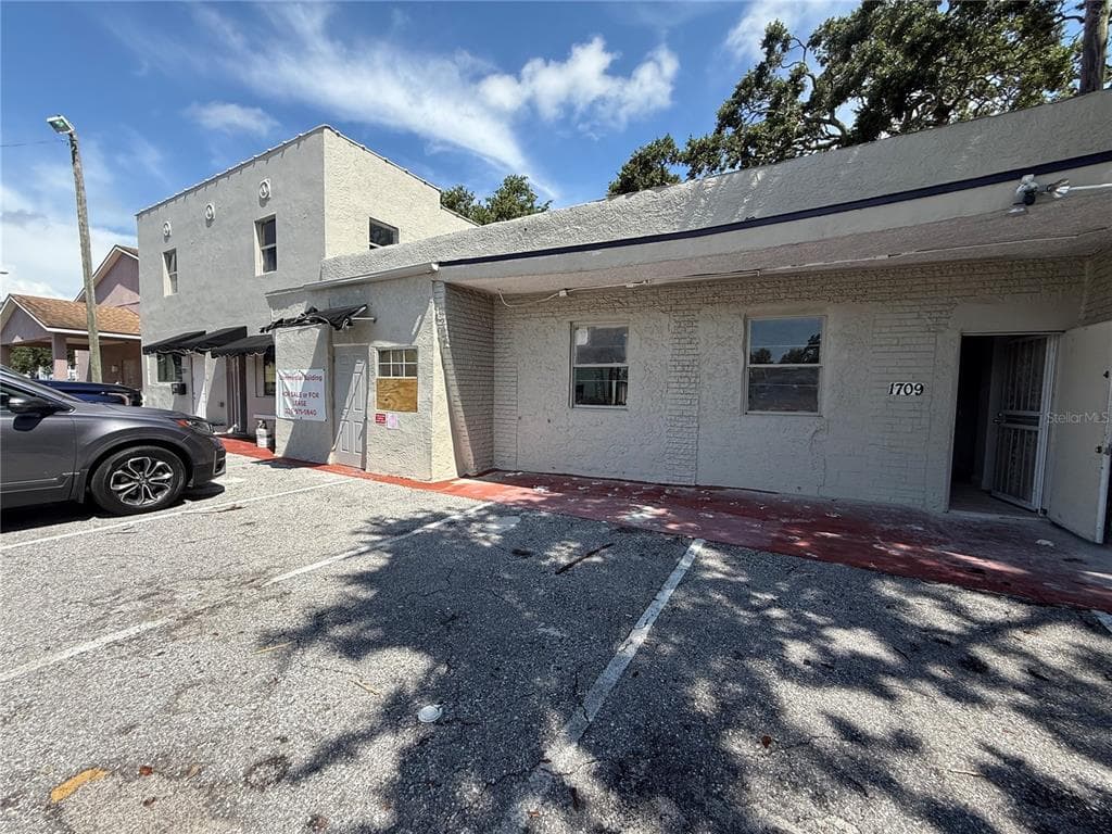 1705 18TH AVENUE S UNIT E ST PETERSBURG, FL 33712