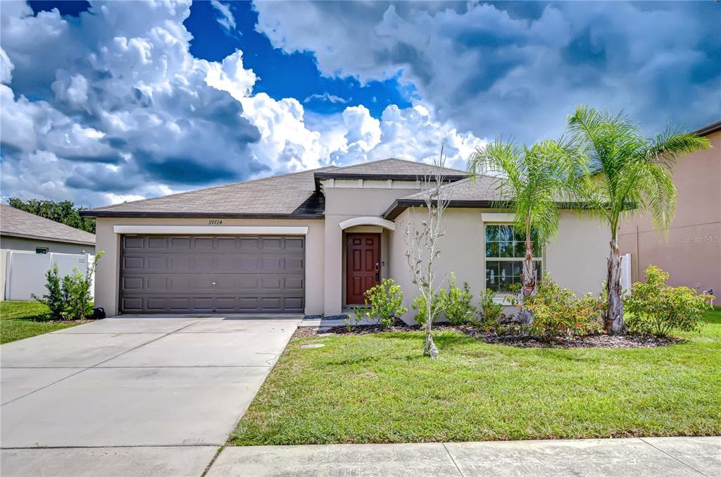 39724 HARMON GROVE COURT ZEPHYRHILLS, FL 33540
