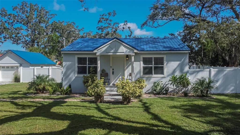 2115 W MARIANNA STREET TAMPA, FL 33612