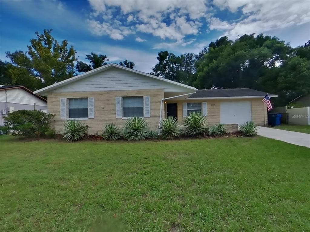 1107 MELROSE STREET SEFFNER, FL 33584