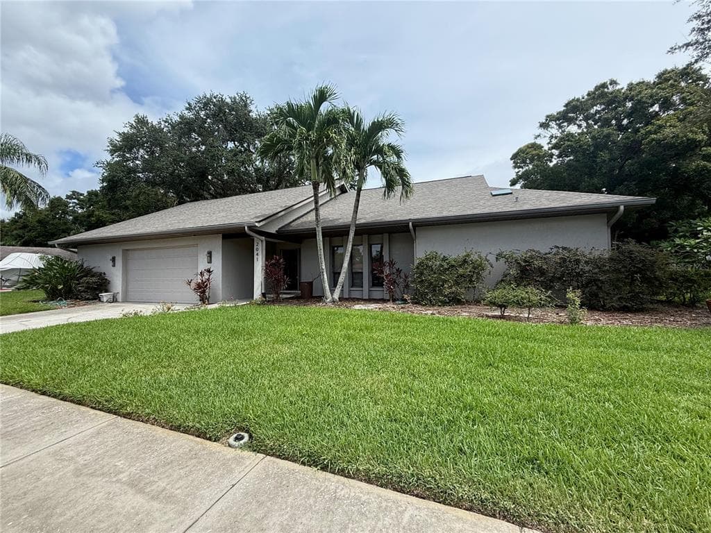 2041 ASHBURY DRIVE CLEARWATER, FL 33764