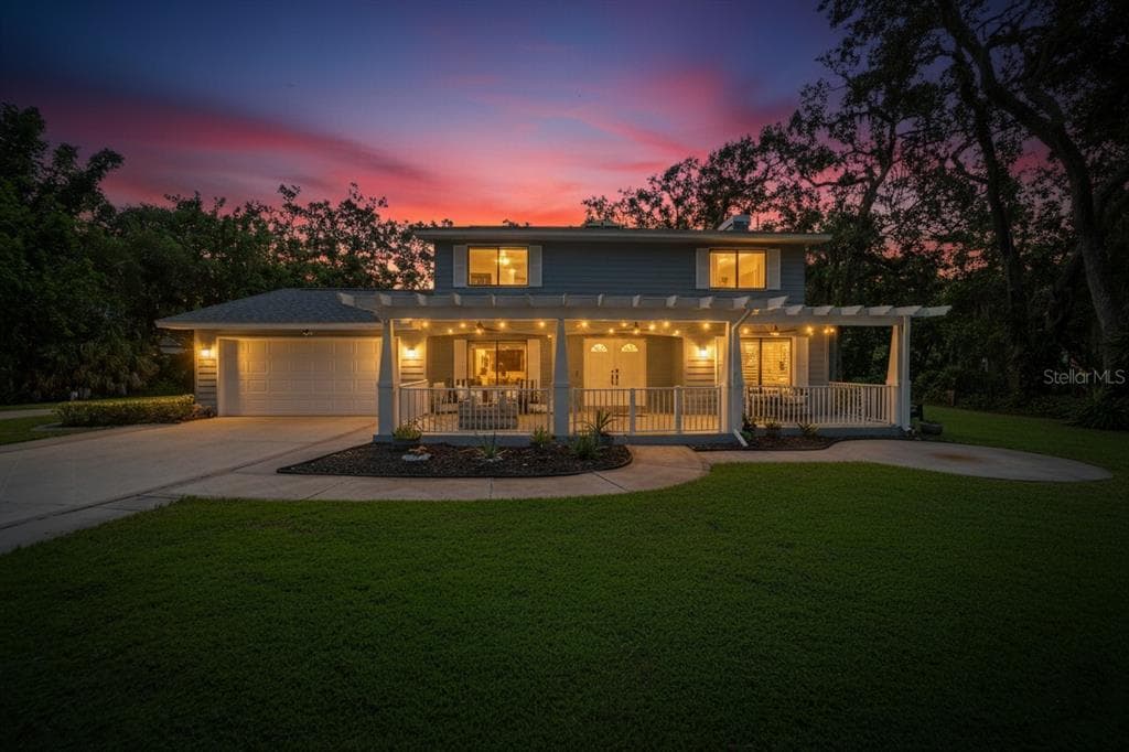 6512 93RD STREET E BRADENTON, FL 34202