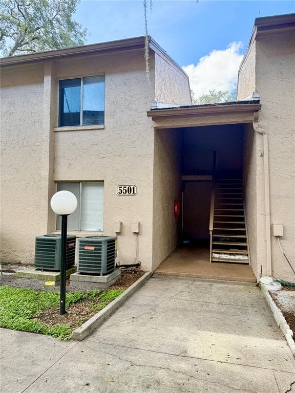 5501 LOBLOLLY COURT UNIT 165 TAMPA, FL 33617