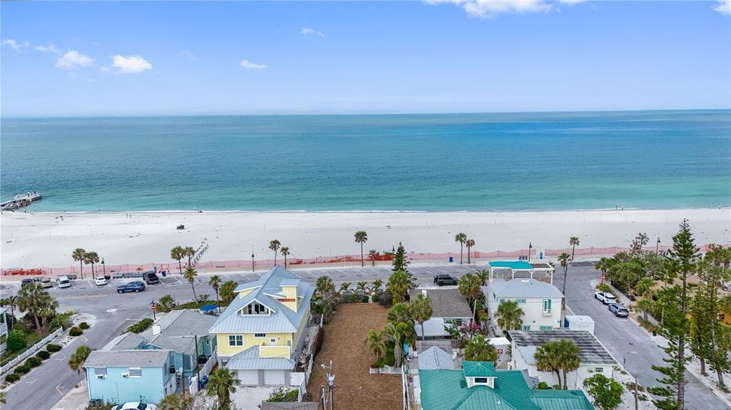 205 GULF WAY ST PETE BEACH, FL 33706
