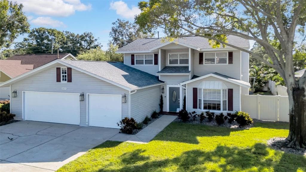 8809 GLEN LAKES BOULEVARD N ST PETERSBURG, FL 33702