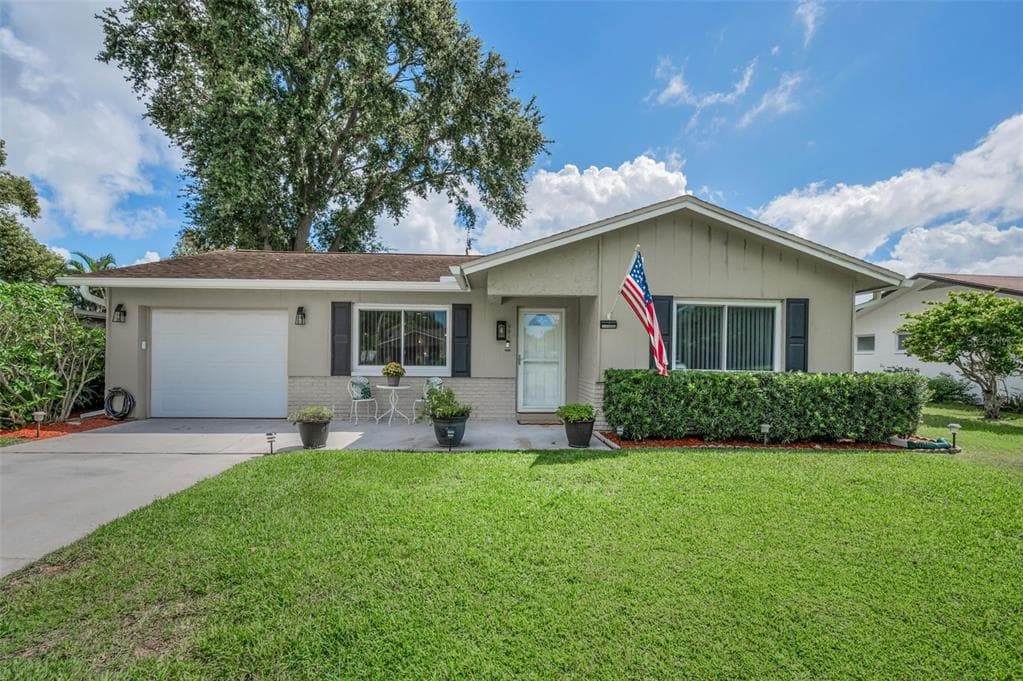 921 ANCHORAGE LANE PALM HARBOR, FL 34685