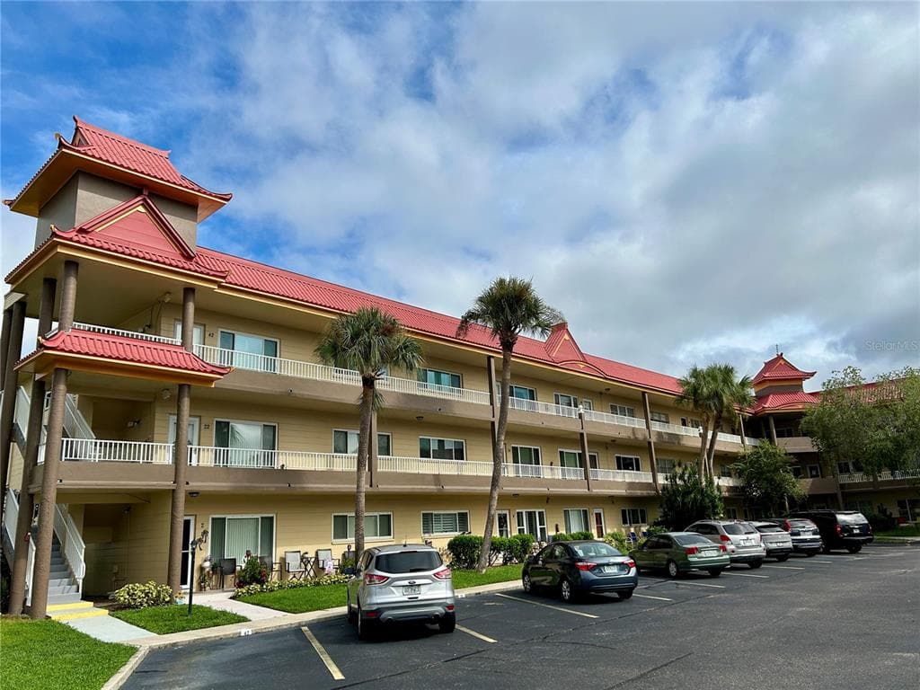 2402 ECUADORIAN WAY UNIT 28 CLEARWATER, FL 33763