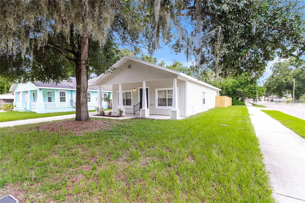 1422 E FRIERSON AVENUE TAMPA, FL 33603