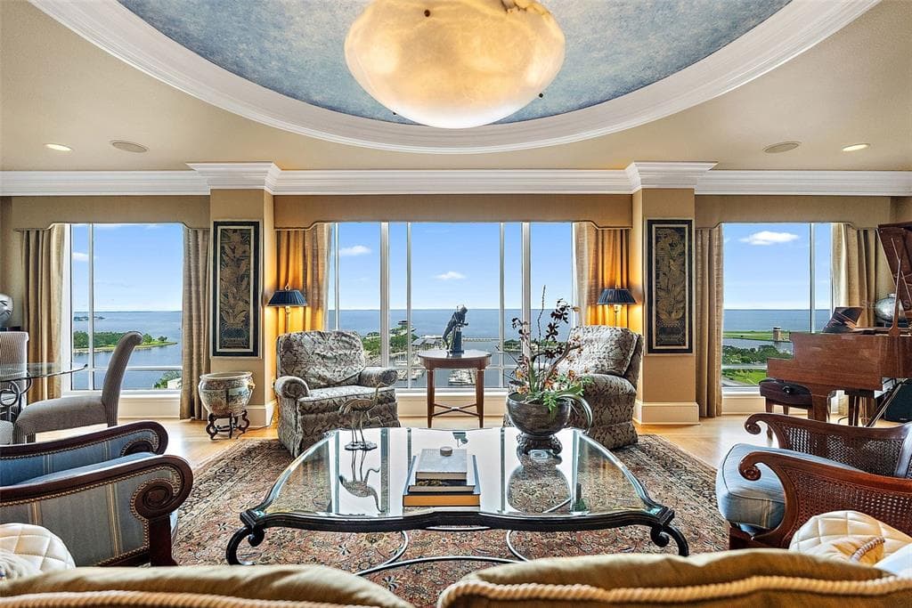 100 BEACH DRIVE NE UNIT 1902 ST PETERSBURG, FL 33701
