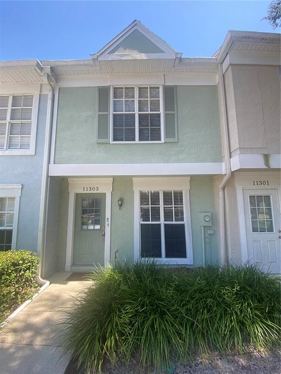11303 GRANDVILLE DRIVE UNIT 11303 TEMPLE TERRACE, FL 33617