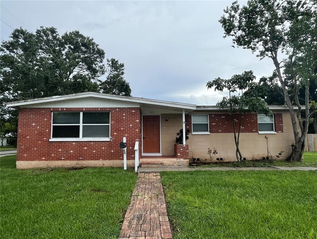 2800 36TH AVENUE N ST PETERSBURG, FL 33713