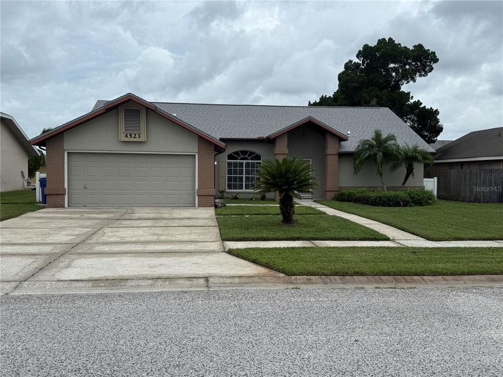 4523 COUNTY BREEZE DRIVE